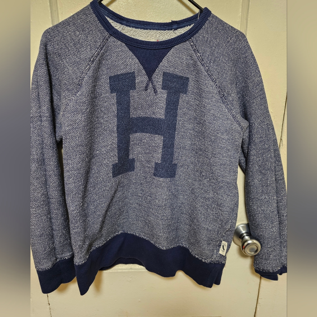 279 Tommy Hilfiger Sweater